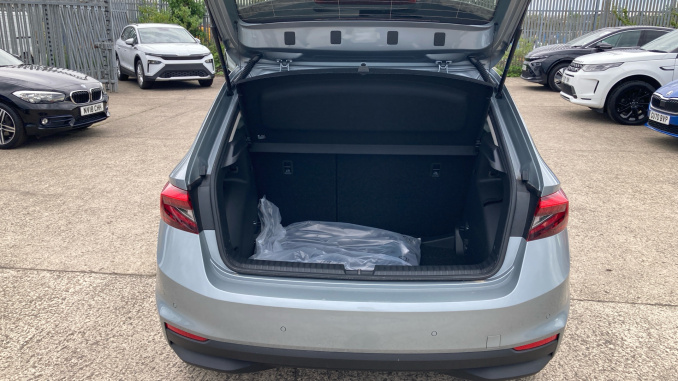 Skoda Fabia 1.0 TSI 116 SE L Edition 5dr Petrol Hatchback - Image 20